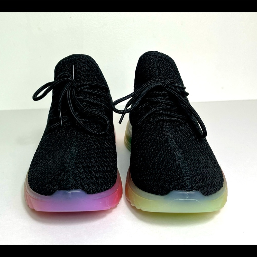 Running Shoes - Picture 3 of 4